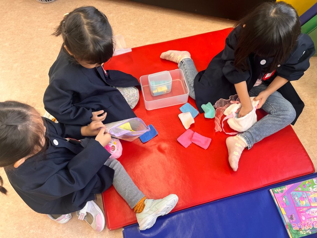 願書配布★（満３歳入園・年少入園同時配布）